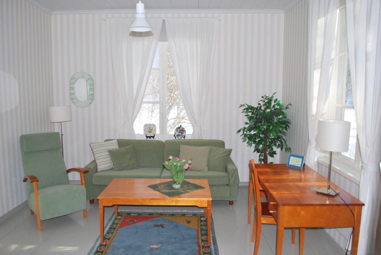 Kirjakkalan Ruukkikylae Teijo Camera foto